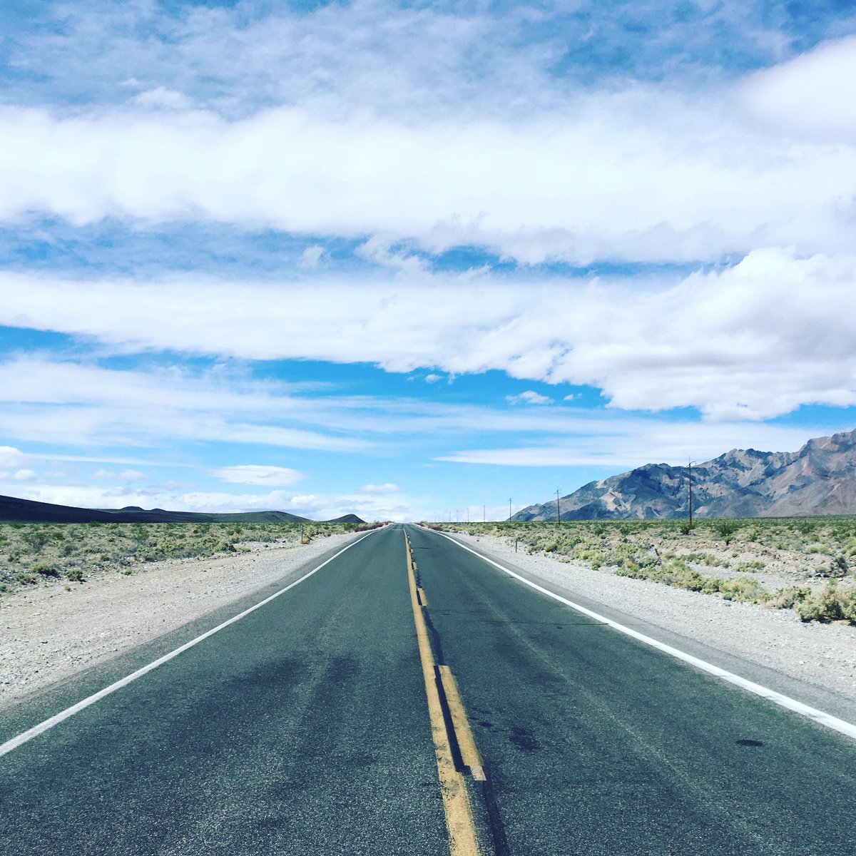 explorelocalbox's tweet photo. death valley national park #california #Travel #explorelocalbox https://t.co/CBrVJ4hWd1