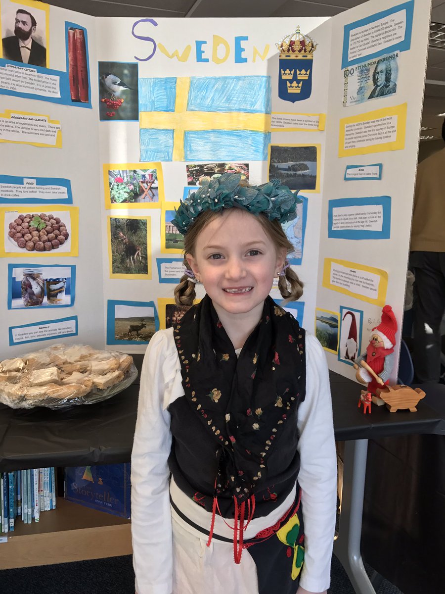 cyager5's tweet photo. What an AMAZING World Gala by my third graders tonight with @C_ESLibrary! #25countries #worldcommunities @SchodackCSD @CastletonES https://t.co/ooQLpNvHwr