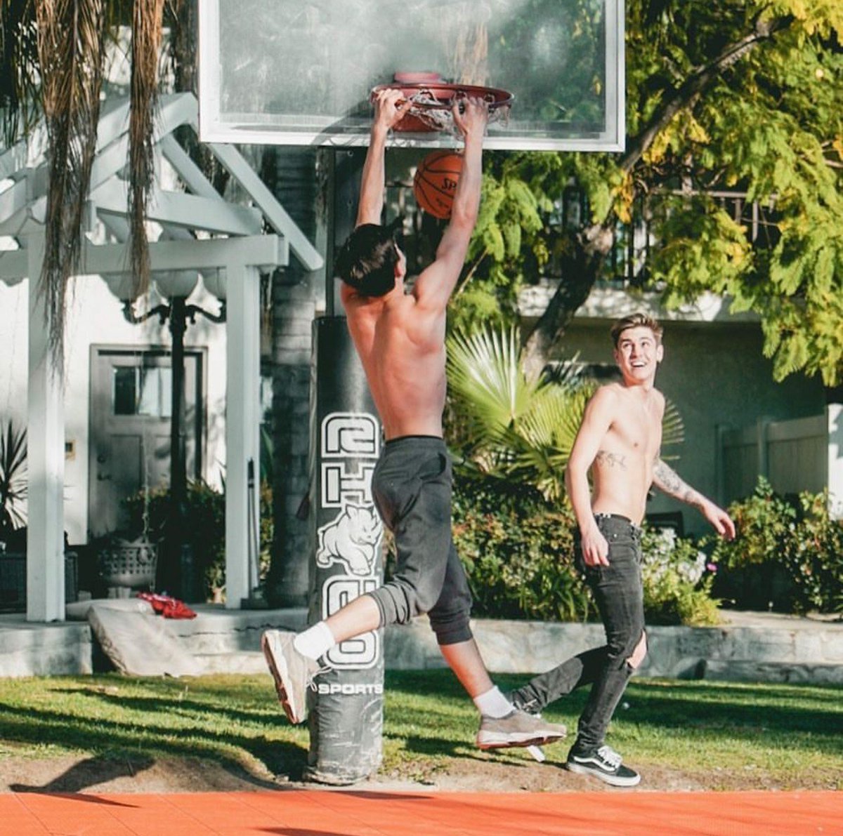 helt_chloee's tweet photo. @HayesGrier  can you help me with my basketball skills ... I need a lil bit of work 🏀💪🔥 

Love you 💙

@HayesGrier https://t.co/1PmwV1hSvt