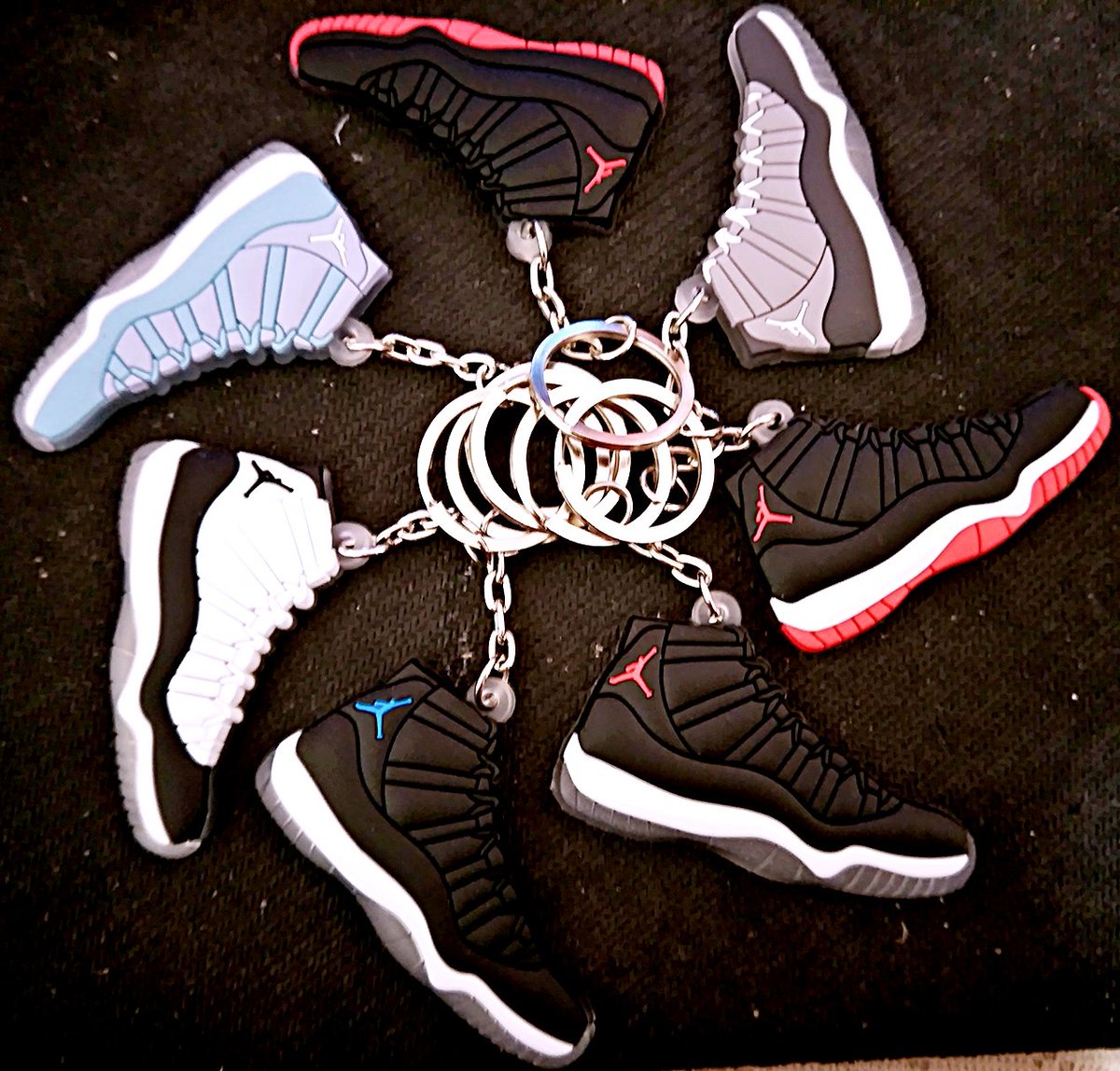 fancydiscovery's tweet image. key chain collection😀check my instagram:fancydiscoveryy
#keychain #keychains #keychainaddict #fancystuff #stationery #keychainairjordan