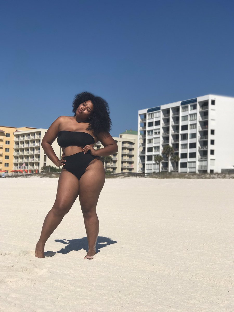 _aye_mami's tweet photo. Hearing voices in my head sayin "💩 on em" #MyASU #BlackGirlMagic #Naturalistas #SpringBreak2k17 https://t.co/ugxpQkpvYn