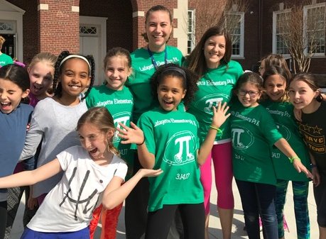 lafayetteDC's tweet photo. Pi Day Run on 3/21! #PiDaysnowstorm https://t.co/r72fKF1Ct4