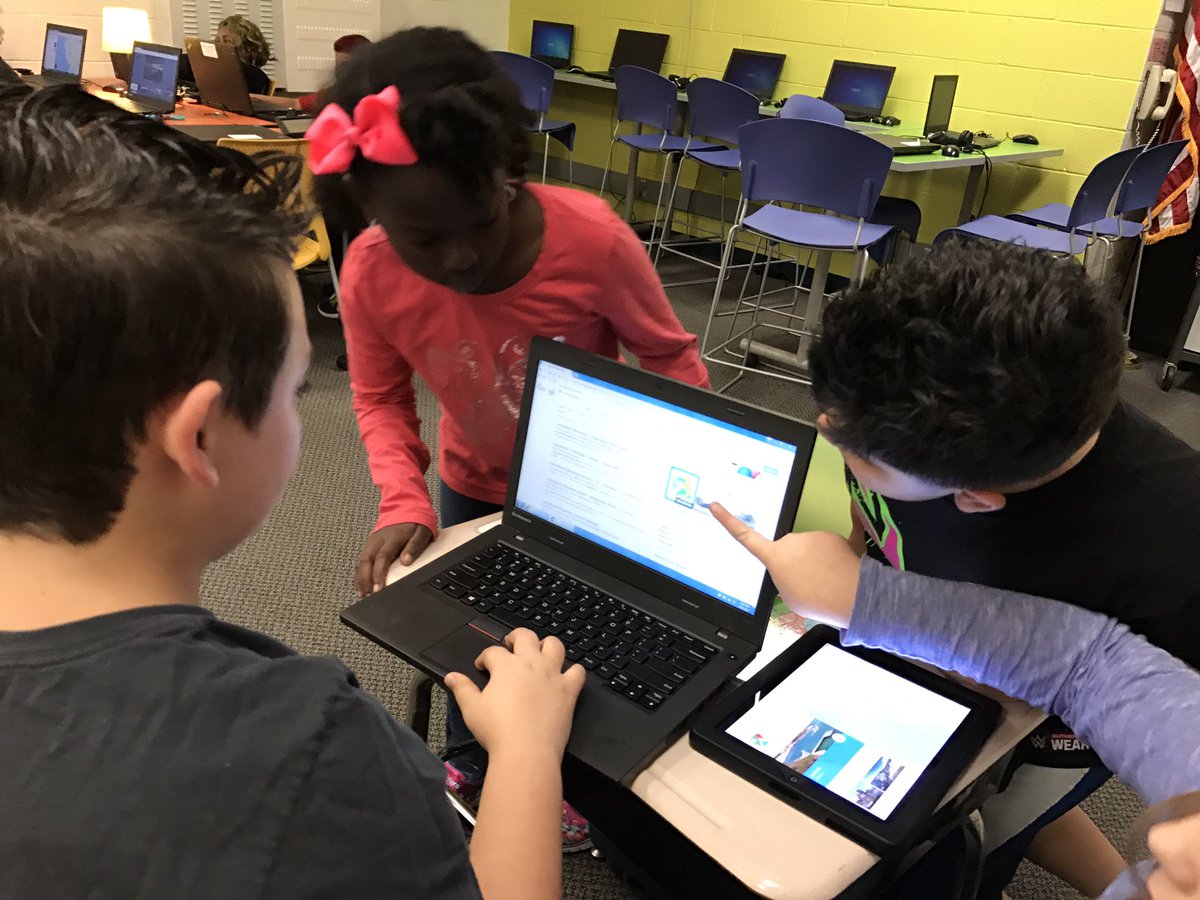 prmartini's tweet photo. Using our digital resources and collaborating with classmates during todays #mysteryskype lesson. https://t.co/eShs62Jz8r