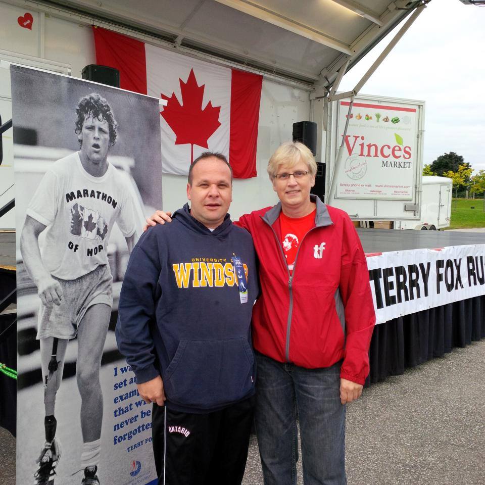 TFoxNewmarket's tweet photo. @darrylwolk a gr8 supporter of the annual #TerryFoxRun @MyNewmarketON  join us #SundaySept17th #RayTwinneyComplex https://t.co/oRO5KDzuJx