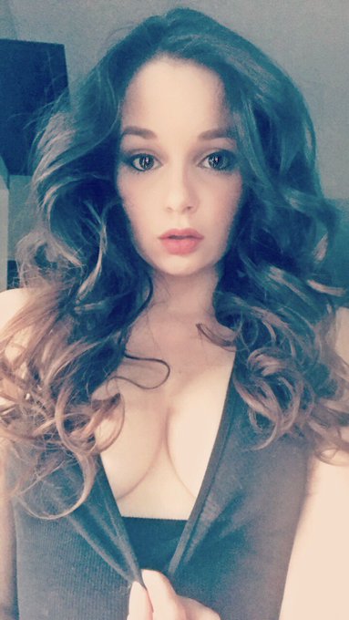 Dear straightener.... you are no match for my curling ninja skills 💁🏻 https://t.co/KNvKL5CPc0<a href="/tag/booty"class="tags"><span>#booty</span></a><a href="/tag/thongthursday"class="tags"><span>#thongthursday</span></a><a href="/tag/retweeet"class="tags"><span>#retweeet</span></a>