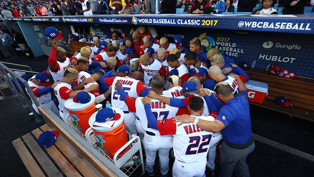 MLB's tweet photo. A world-class atmosphere. A world-class game. https://t.co/0Kwmdl4fSJ #WBC2017 https://t.co/7DESzniQNI