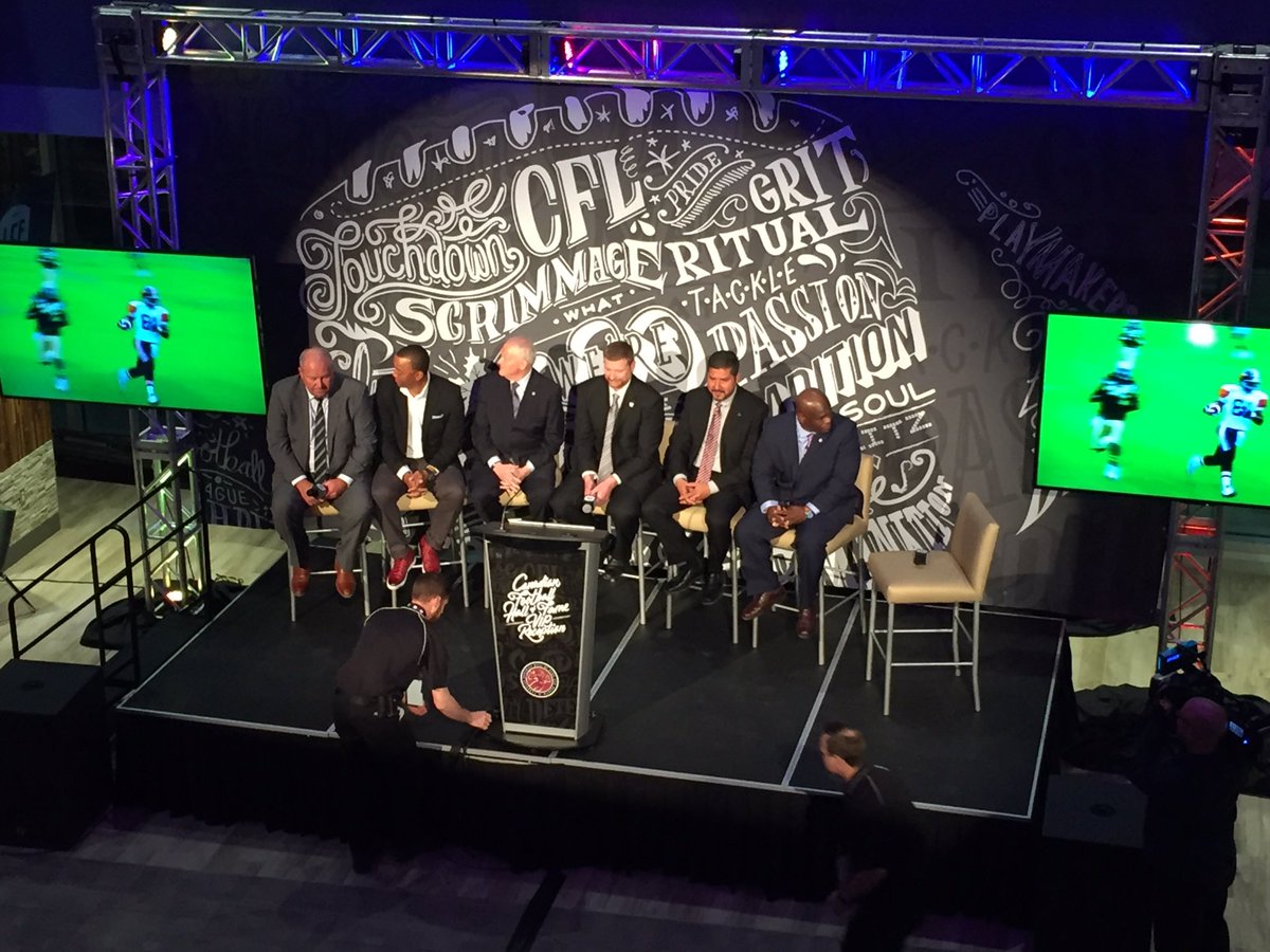 shawjoshawa's tweet photo. 2017 @CFL Hall of Fame inductees announced at #NewMosaicStadium. #Calvillo #Geroy #Anderson #O'Shea #Towriss #Schwartz https://t.co/XZzeFwjuMD