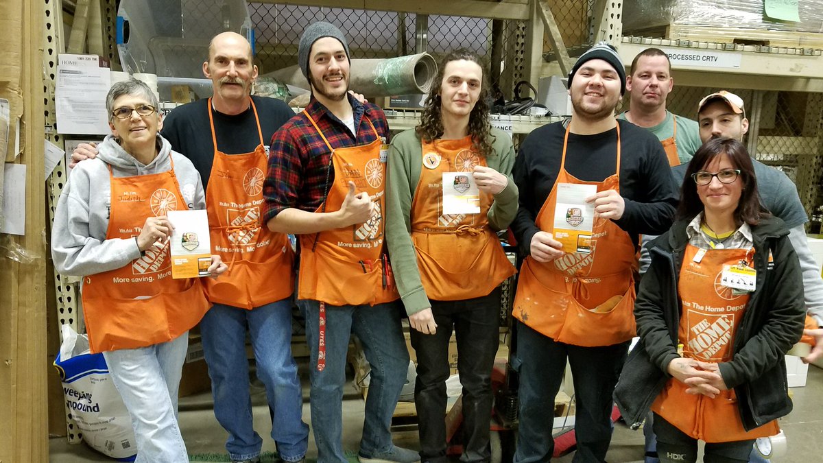 #6233 #FFT celebrating fellow teammates Dan, Jeff and Judith being awarded their Bronze, Silver and THIRD Gold Homer Badges!!! Great job!!!