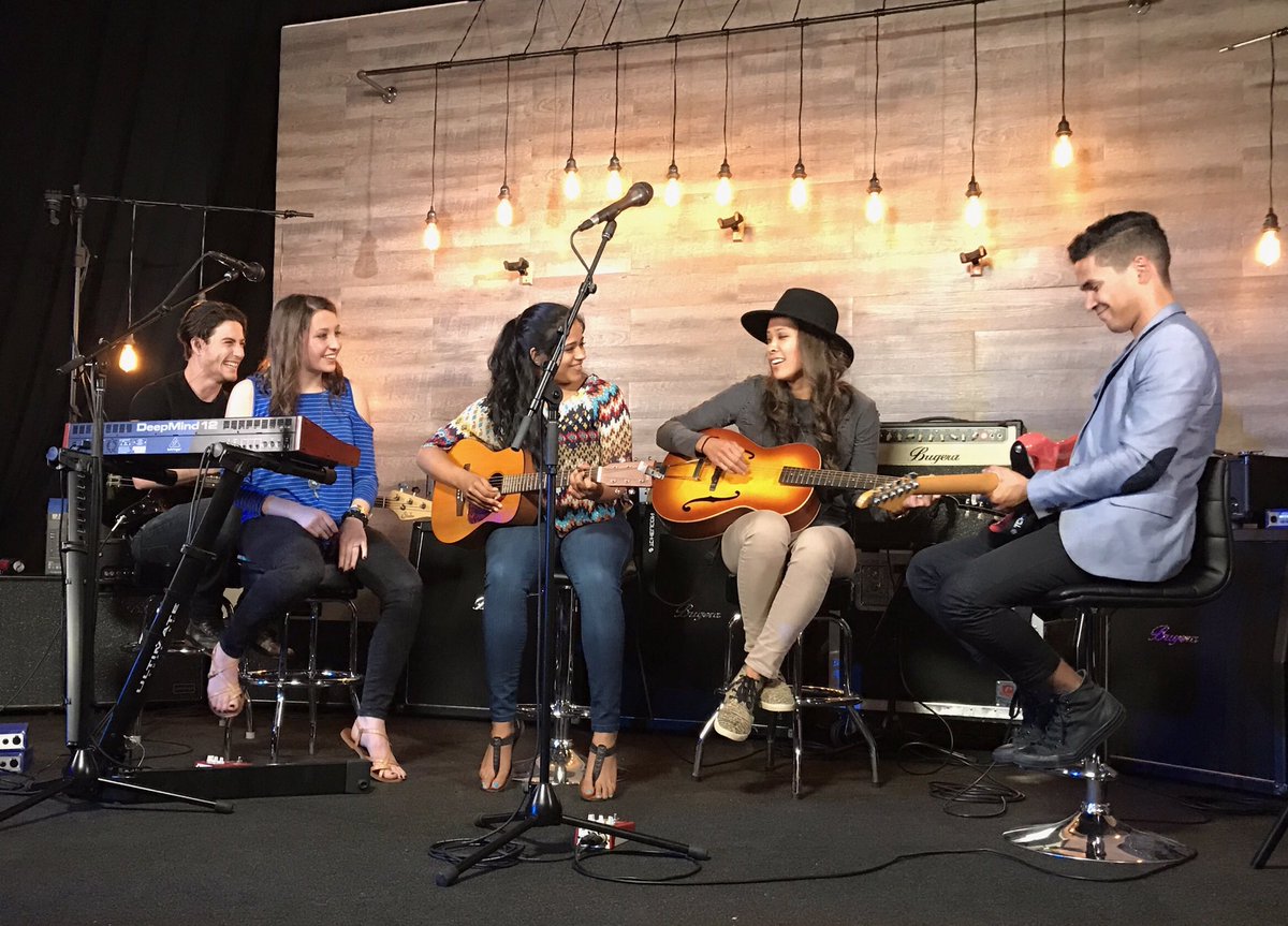 guitarcenter's tweet photo. Check out our five #SingerSongwriter6 finalists hanging out at @tchelicon HQ today before the show Friday! #GCSSW6๐ผ
https://t.co/zixfLIjOFG https://t.co/5zPPgaIezZ
