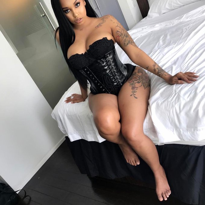 Thick #FAME https://t.co/BP58k0LeHZ<a href="/tag/fame"class="tags">#FAME</a>