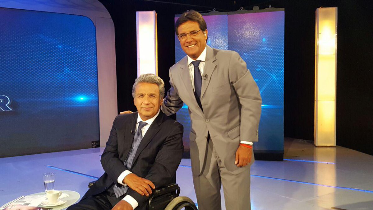 VamosLenin's tweet photo. Finaliza entrevista de @Lenin en #EcuadorElige por @tctelevision ¡Gracias por seguir nuestra cobertura! #DiálogoConLenin https://t.co/Oy7bfctkHp