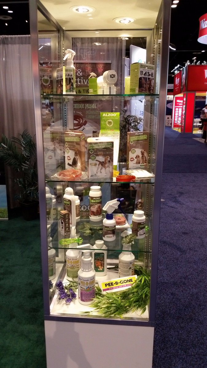 AB7America's tweet photo. First day at Global Pet Expo. Nice to see you again everybody! https://t.co/mayZu1prqh