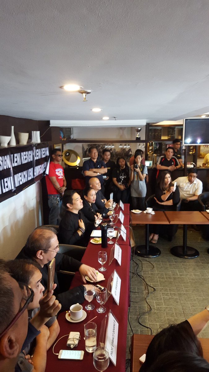 iorcamp's tweet photo. atm ... team impeach leni #PALITBISE @MochaUson @riverbrook930 https://t.co/QjhBeTqFsR