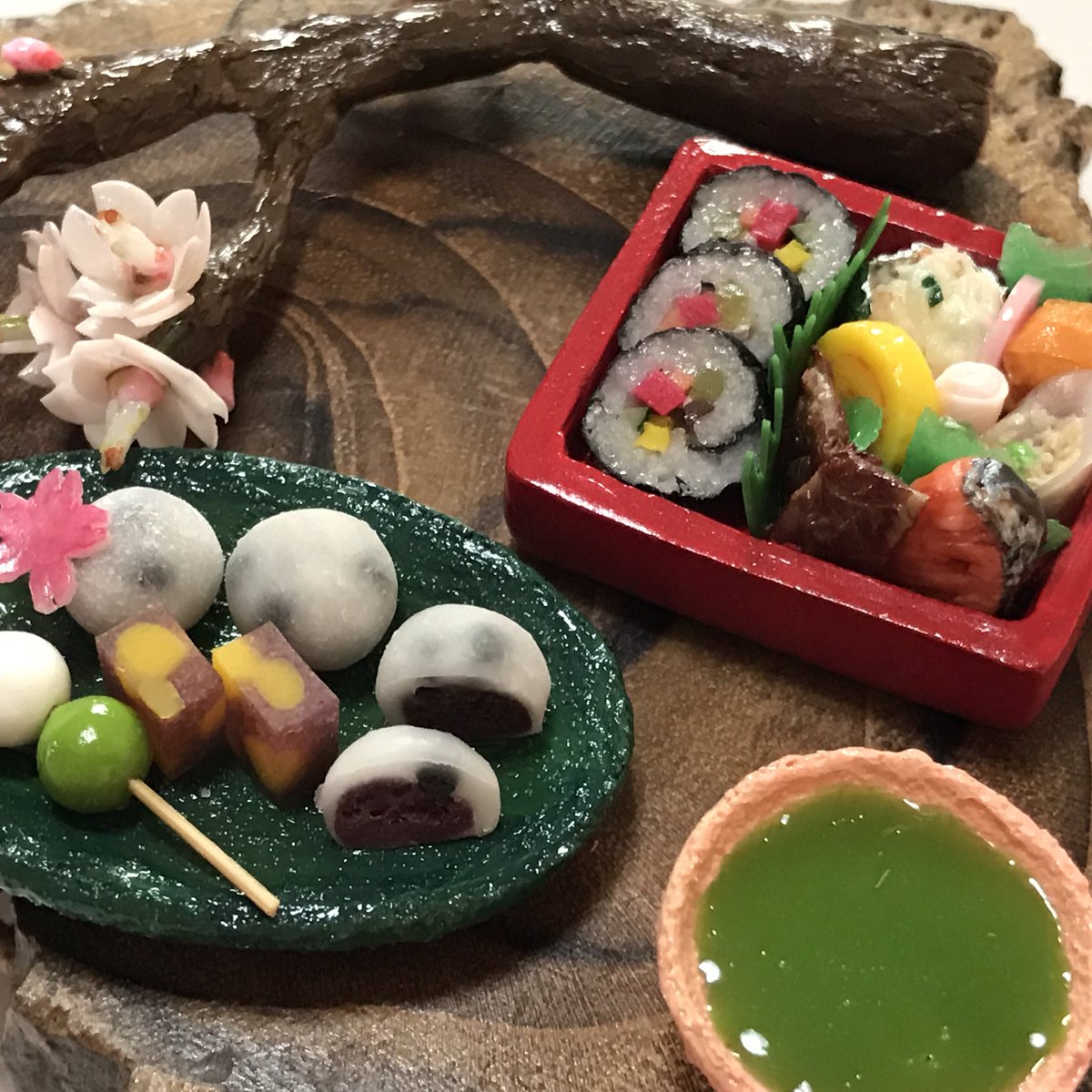 さもあれ食堂 満開の桜 お花見しよっ ミニチュアフード ミニチュアスイーツ フェイクフード 食品サンプル ハンドメイド 樹脂粘土 シュゲール Miniaturefood Miniaturesweets ミニチュア 弁当 和菓子 抹茶 さくら 桜 T Co