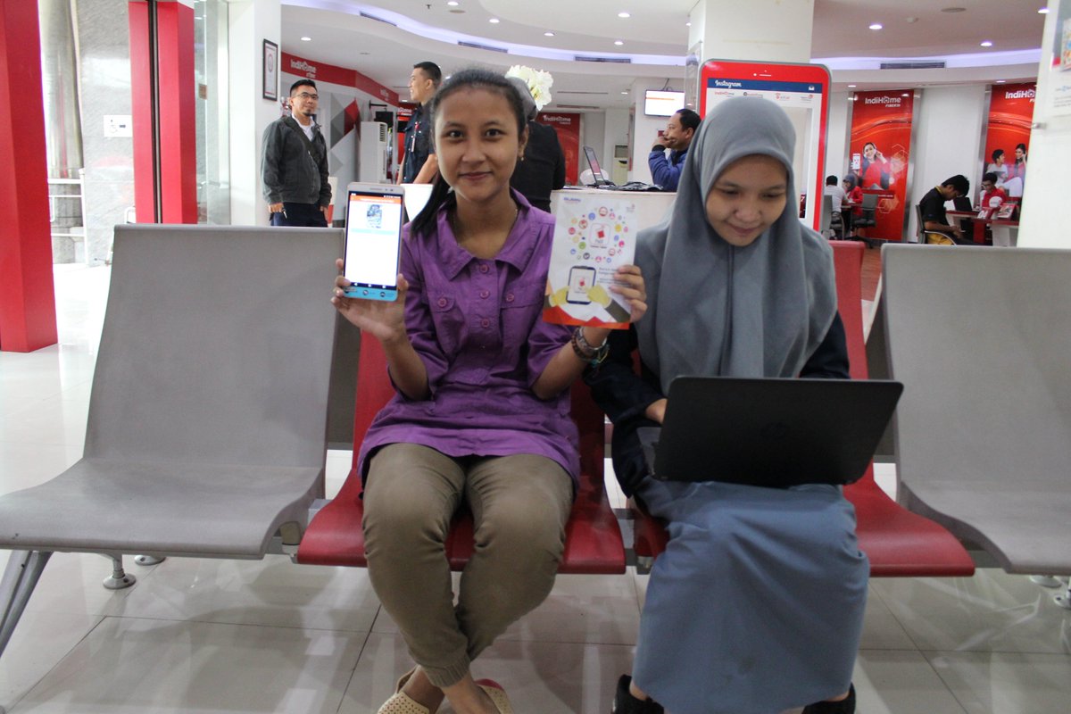 Seru dan senangnya baca buku di PUSTAKA DIGITAL
<a href="/Synergy_Telkom/">Portfolio & Synergy Telkom Indonesia</a> #bumnhadiruntuknegeri 
 #PADITREG2 #plasatelkomyossudarso
 #witeljakut