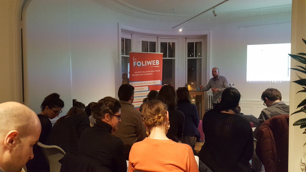 Foliweb's tweet photo. Un super atelier @Foliweb  à #Annecy  hier soir! Merci à @TaggSolutions, @LaCordeeAnnecy  et aux participants intéressants et intéressés <3 https://t.co/RW8y07vfAG