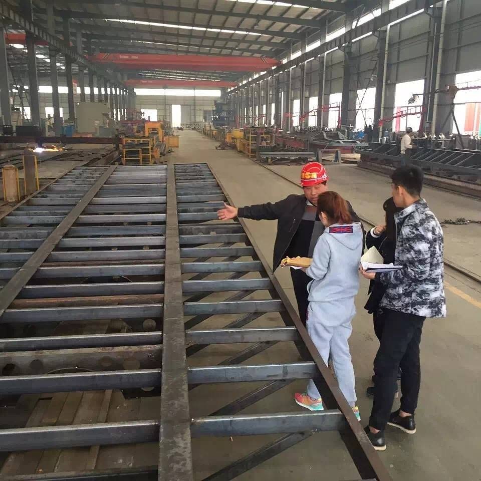 piuswang's tweet photo. Learning in the workshop, please leave a message. #semitrailer https://t.co/YpNfJSBh2E
