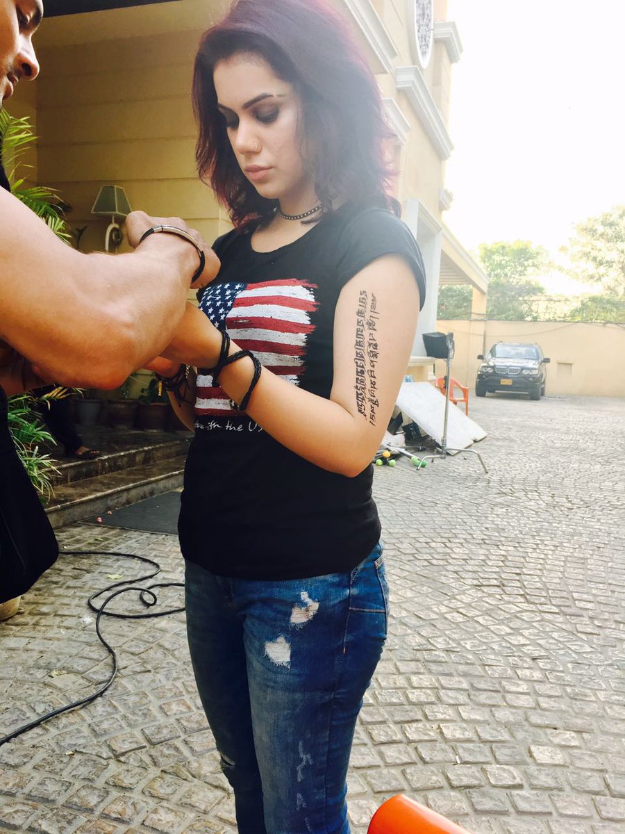 MediaSpringPk's tweet photo. Ghana Tahir on the sets of upcoming movie #rangrezathefilm π₯π· #ghanaali #rangreza #ebuzzpr #filmtalk https://t.co/3k7tuwwQt5