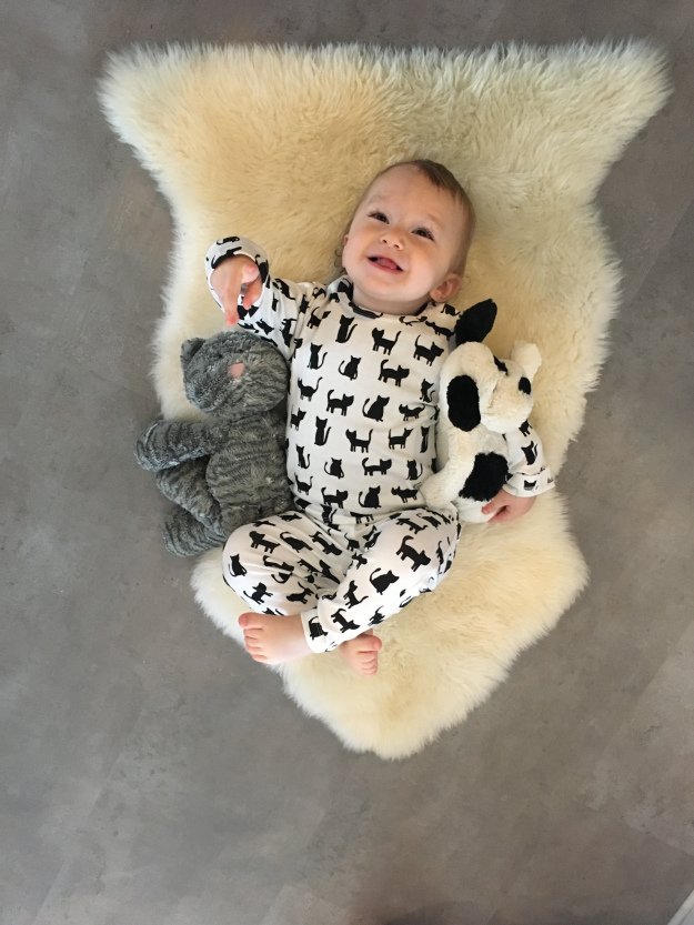 Meowwww! Cute French kiddo Lino is rocking his Trixie cats pyjamas! ow.ly/18kd30ab1iq Thanks for sharing Marie! #trixiebaby #123soleil