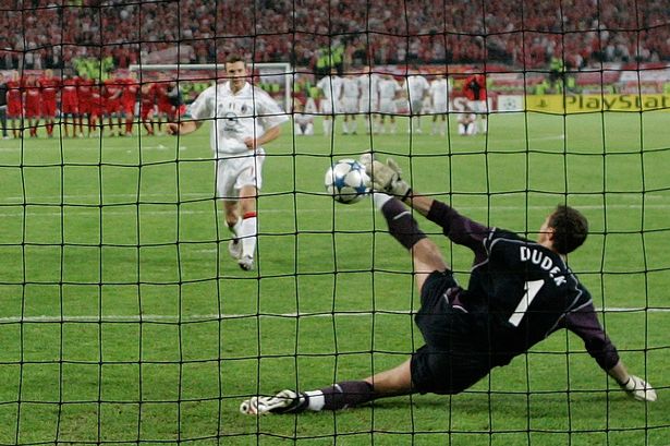 Happy Birthday Jerzy Dudek!

Was a solid keeper in his prime! 