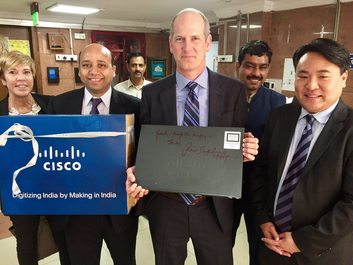dineshmalkani's tweet photo. Our amazing @cisco_in team led by our SVP &amp; India Sponsor John Kern with an inspirational message from @rsprasad "Keep on Making in India" https://t.co/jVdmHiZ05S
