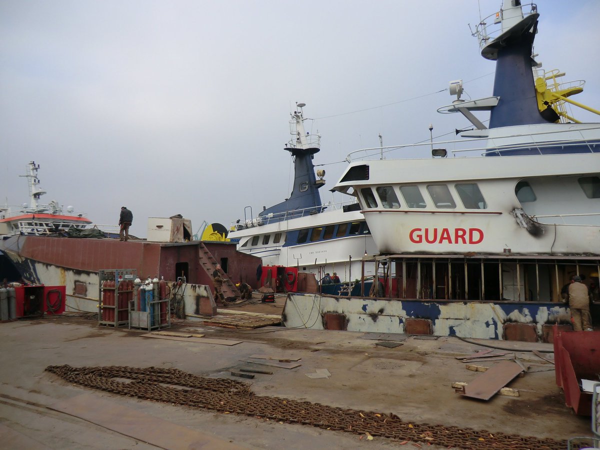 #ThrowbackThursday Rebuild at <a href="/globalticmarine/">Globaltic Marine</a> of sisterships Glomar Venture &amp; Glomar 4-Winds in November 2011. #offshore