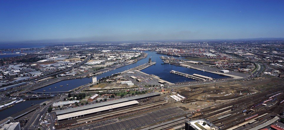 20 years ago @EtihadStadiumAU #Docklands started construction. With the <a href="/AFL/">AFL</a> kicking off this weekend, it's a perfect #ThrowbackThursday