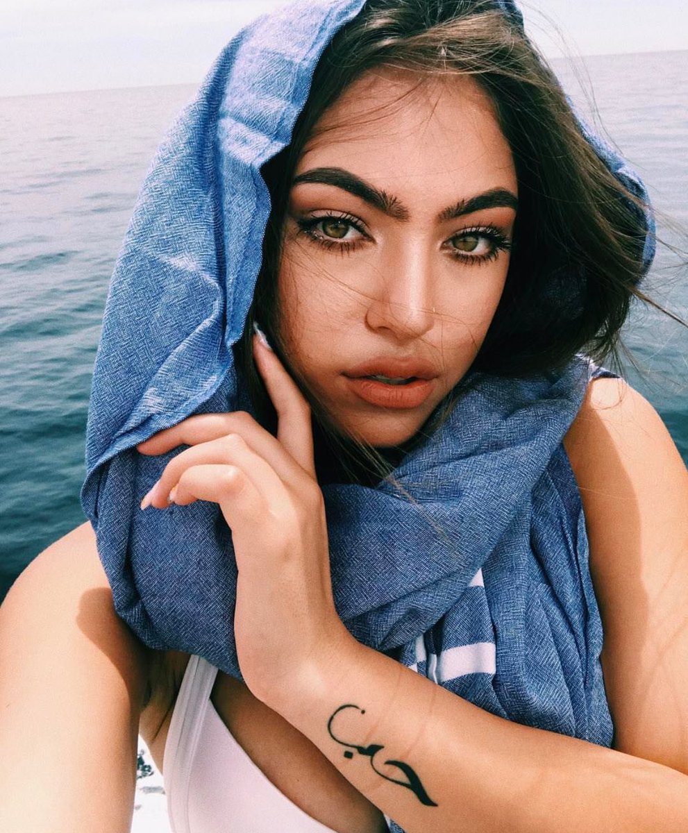 moroccandime's tweet photo. something about her eyes 🦋 https://t.co/wAijU3yOTZ