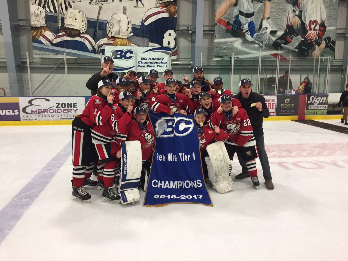 So proud of these young CHAMPS! <a href="/AMHA_Hockey/">Abbotsford Hawks</a> <a href="/travisoddy/">Travis Oddy</a> <a href="/mikecassivi/">Mike Cassivi</a> @MattSiepmann <a href="/BCHockey_Source/">BC Hockey</a> <a href="/PCAHAMain/">PCAHA</a> #BCHockeyChamp