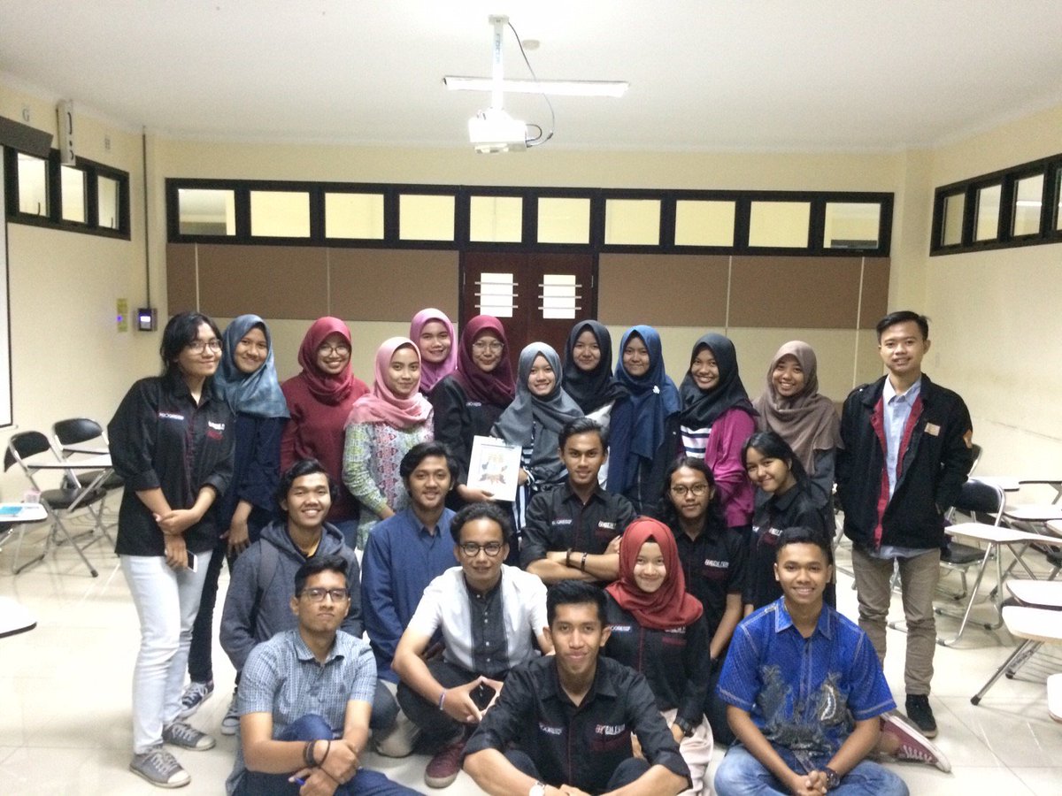K&PSDM BEM UNDIP tweet media