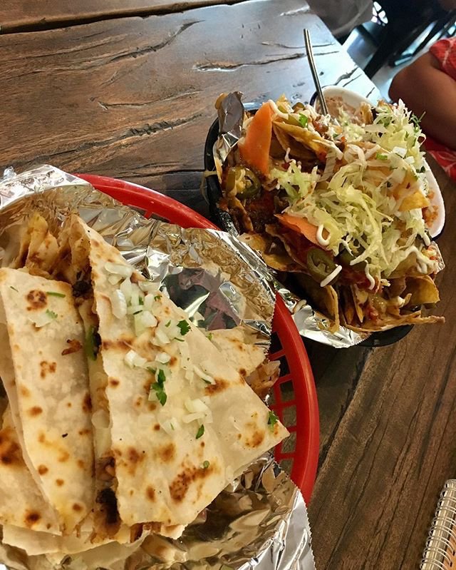 redlizardph's tweet photo. #TaqueriaThursdays with our delicioso Chicken Quesadillas and crunch-alicious Nachos Machos! #redlizardph #theAbacaGroup #hechoencebu https://t.co/bYD5vvBTeC