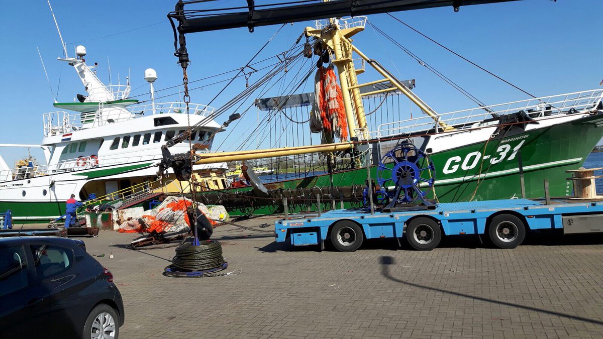 AlbertVCU's tweet image. Alles visklaar maken voor de Scholvisserij #Scholvissen #Quotter @orionfishing