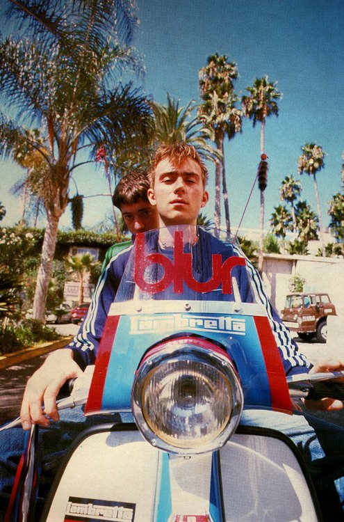 Happy Birthday to Damon Albarn.
Born on this day in 1968.

 