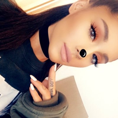 Ariana Grande 👑 (@lprivarigrandel) on Twitter photo 