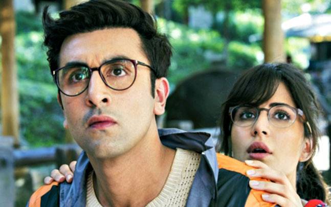 meghna010's tweet photo. Exclusive: #Katrina's refusal to promote #JaggaJasoos with #Ranbir causing delay? 
https://t.co/EtQt0vxrWC https://t.co/jYXOZ04J5d