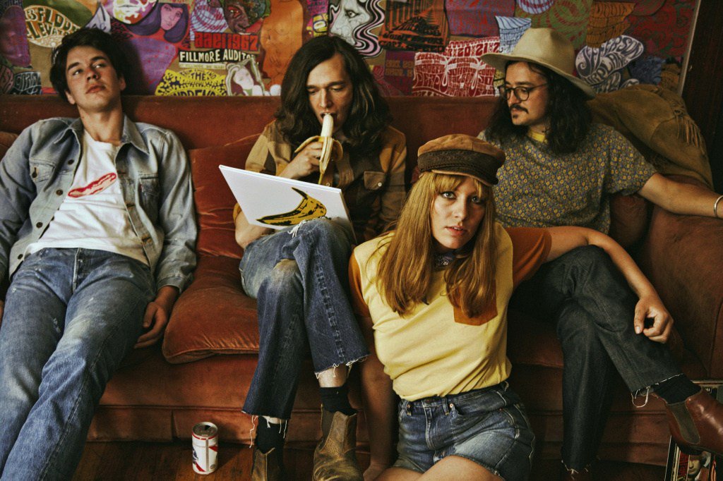 enjeanuity's tweet photo. Levi’s Vintage Clothing Spring/Summer 2017 “The Summer of Love” https://t.co/cgUoS0RPHl https://t.co/QoqfxV0dI2