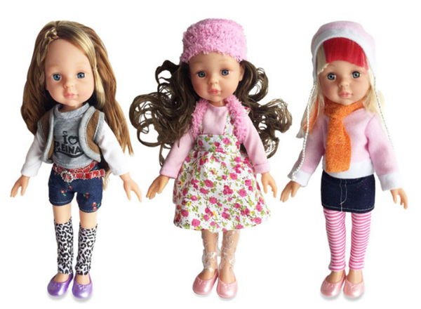 Сюрпрайз доллс. Mammy doll worth. Кукла подряд. Девочка играет в куклы. Кукла пуллип рыжая.