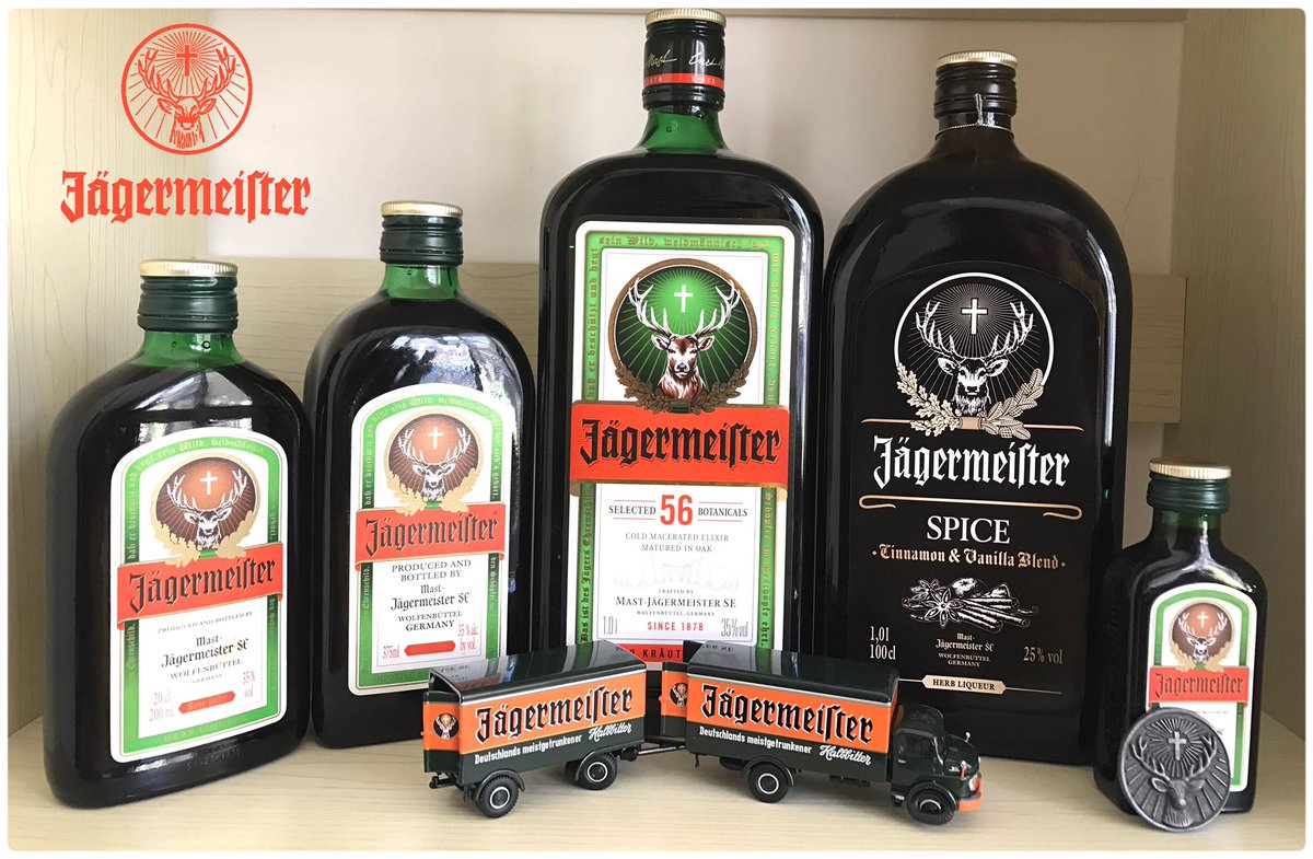 老酒en Twitter 野格全家福以及一枚新入手的野格牌 Jagermeister野格