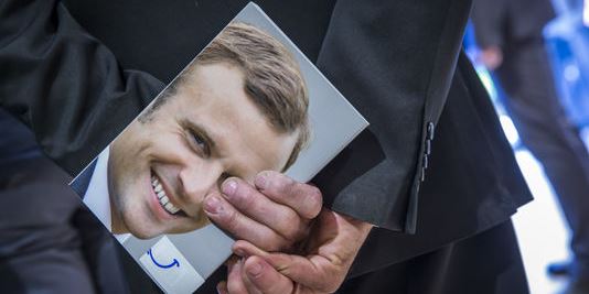 EnMarche6406's tweet photo. 5 arguments anti- #Macron qui vous donneront une folle envie de voter pour lui : https://t.co/YUjhPrNhoO 
Superbe plaidoyer de @robin24h00 https://t.co/nvh7pgtlcb