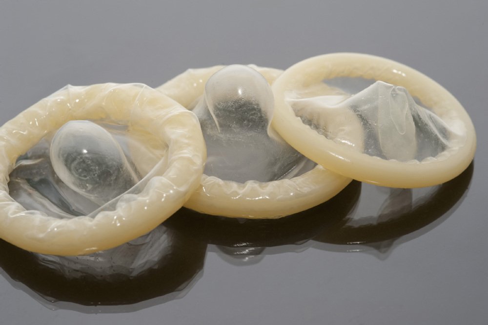 MaxCondom: Always use a pre- lubricated condom to keep it from tearing.  #PhilaMore ^eN2