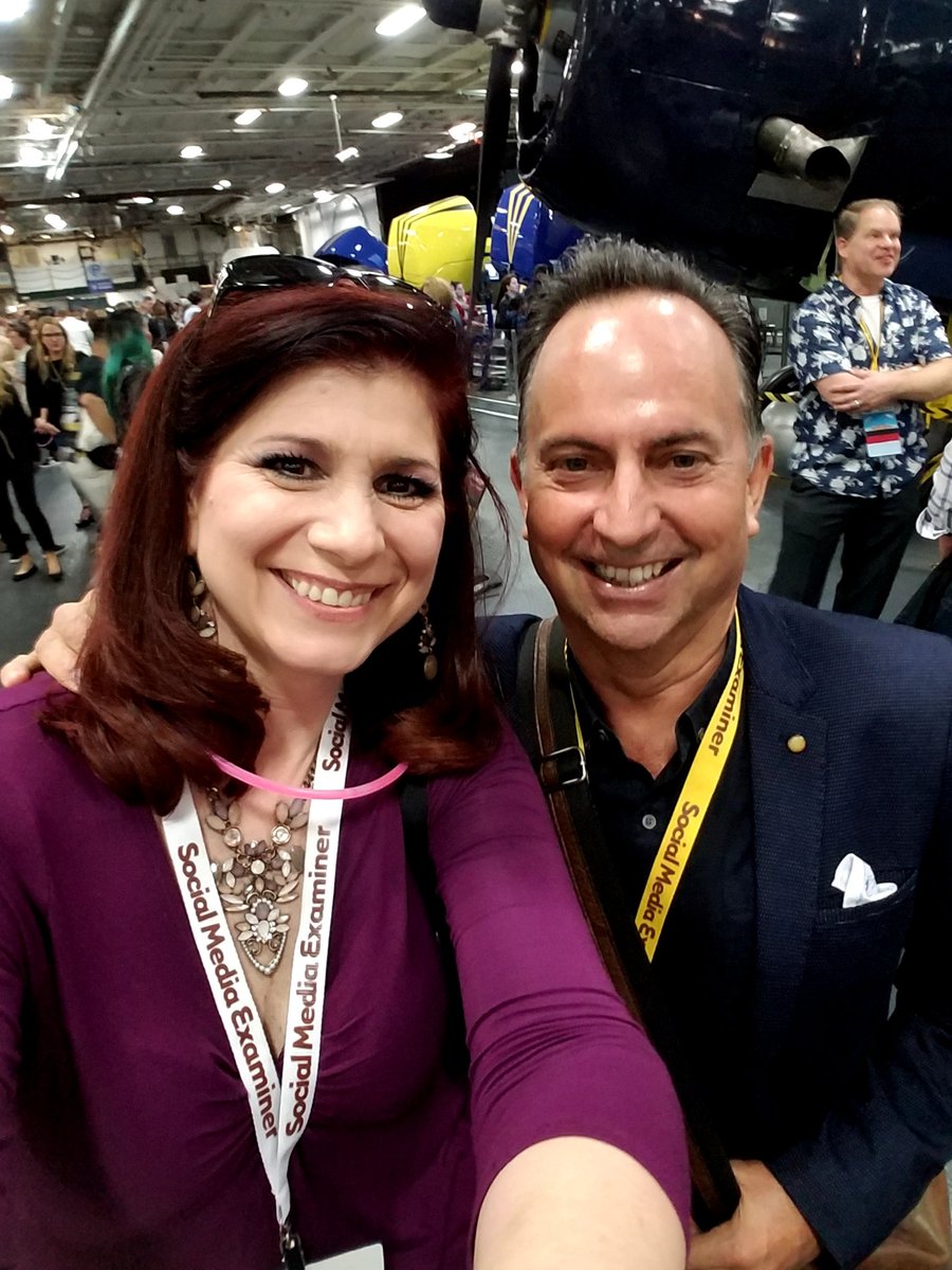 vicki_fitch's tweet photo. The amazing @jeffbullas who is coming on @HeSaidRedSaid can he go #Head2HeadWithRed ? #FitchSlap #RedIsAlwaysRight #SMMW17 https://t.co/BAzOWsWgpE