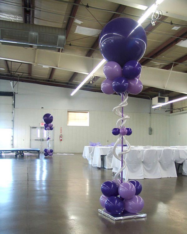 apballoons's tweet photo. Why not add a twist to your balloon column. Visit web link in Bio for more ideas and conta… https://t.co/hsasDvta1K https://t.co/oTLc5LETD8