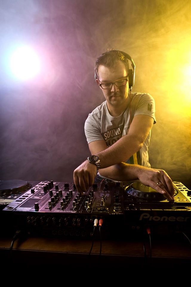 TFlakkee's tweet image. Ook dit jaar is er weer een Pulling Party!
De "Hottub Heroes" en "DJ Littel" zorgen ervoor dat iedereen los gaat.

Meer info binnenkort...!