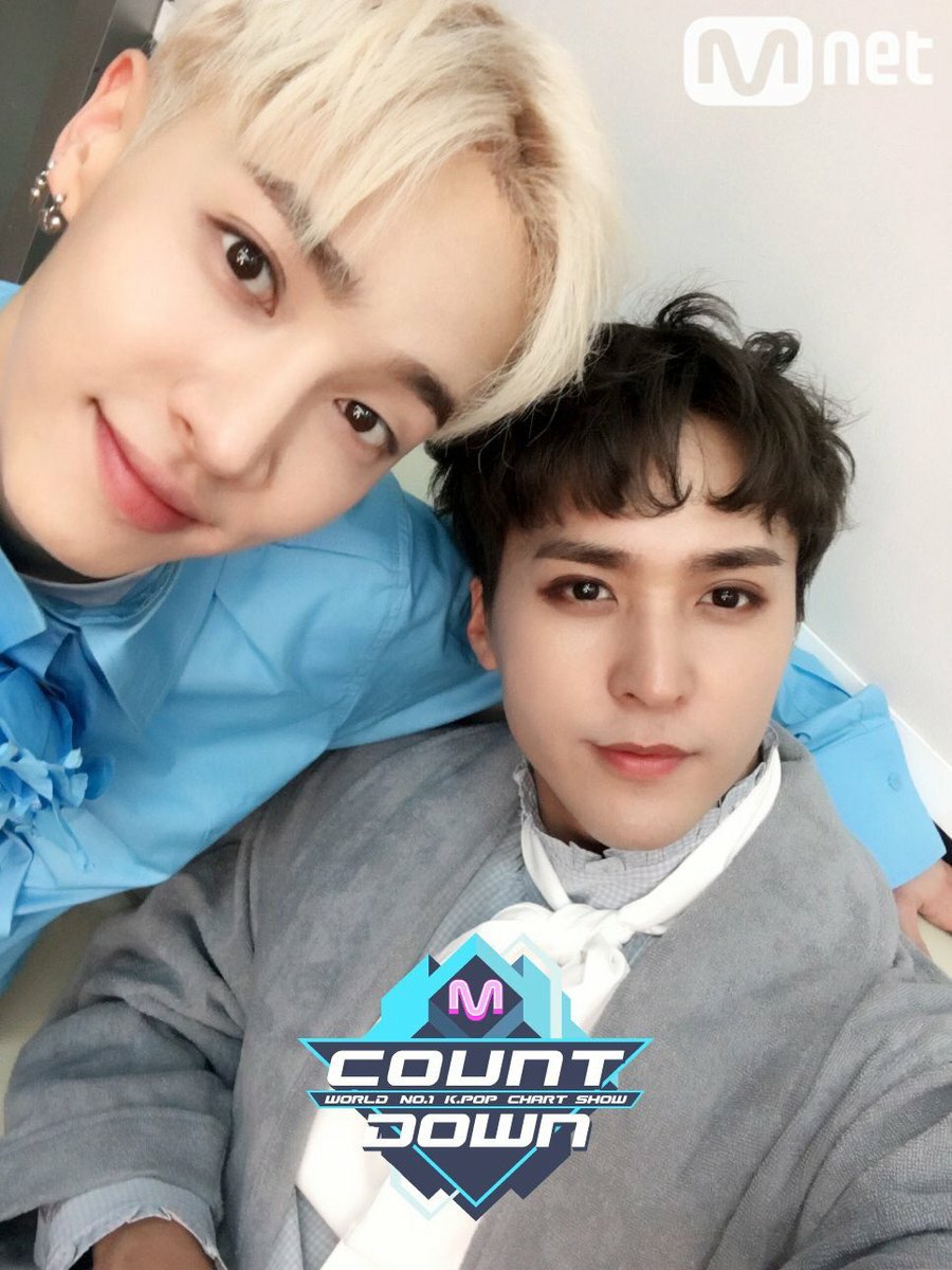 kor_celebrities's tweet photo. BEAST 出身 HIGHLIGHT、出演準備中。本日のM COUNTDOWN。 「Highlight」のまとめLIVE： https://t.co/hPWwEq3or7 https://t.co/fEG9kPPf7H