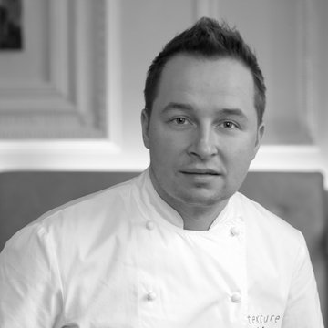 TextureLondon's tweet photo. #FOURty seconds with Aggi Sverrisson | FOUR Magazine - https://t.co/tefv3GEjCj #ChefFocus https://t.co/9ikHV6Wv9m