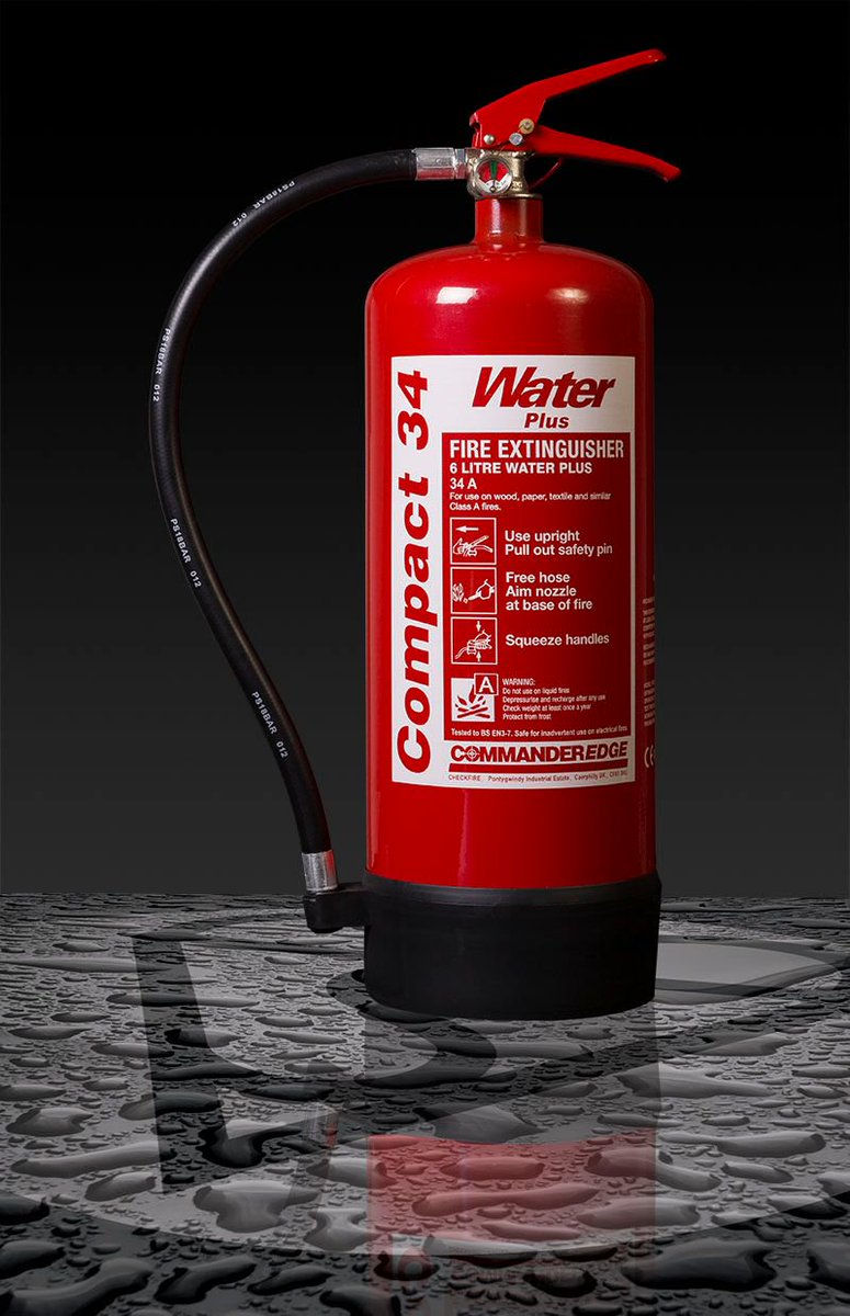 Commander tweet media