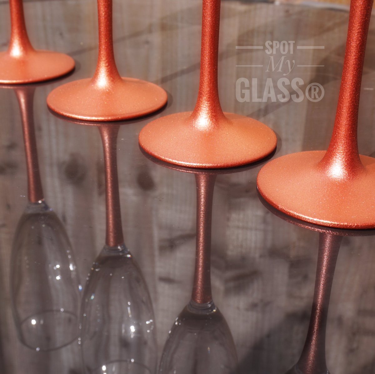 SpotMyGlass's tweet photo. #Wine #prosecco #Champagne #Dinnerparty #Hand-painted-glasses #anyoccasion #birthday #wedding #wedding-tables #RustCollection #SpotMyGlass https://t.co/agwLZ6kNlr