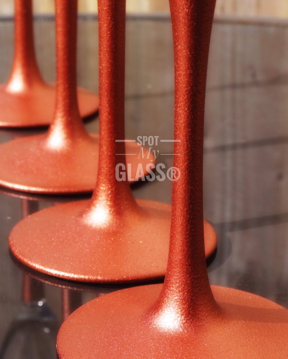 SpotMyGlass's tweet photo. #Wine #prosecco #Champagne #Dinnerparty #Hand-painted-glasses #anyoccasion #birthday #wedding #wedding-tables #RustCollection #SpotMyGlass https://t.co/agwLZ6kNlr