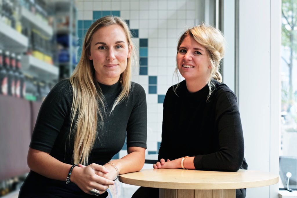 emeliefagel's tweet photo. Ser fram emot @elindgrens &amp; min keynote på @ecomsthlm på ämnet Medarbetarengagemang &amp; Advocate Marketing! https://t.co/0OA5Wf3bNx #ecomsthlm https://t.co/zNE5Q7gIq1