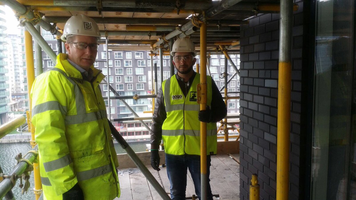 f3group_uk's tweet photo. @dimitar9801 enjoying his #workexperience onsite #Millharbour with Construction Manager @tank1989422 #youth #Construction https://t.co/DXj8Ndzwdq